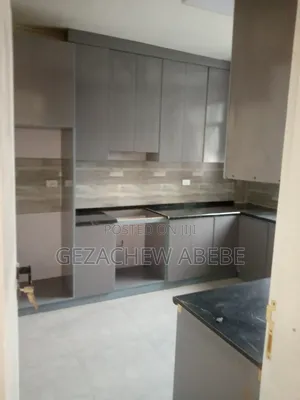 Furnished 7bdrm Bungalow in Addis Abeba, Nifas Silk-Lafto for rent