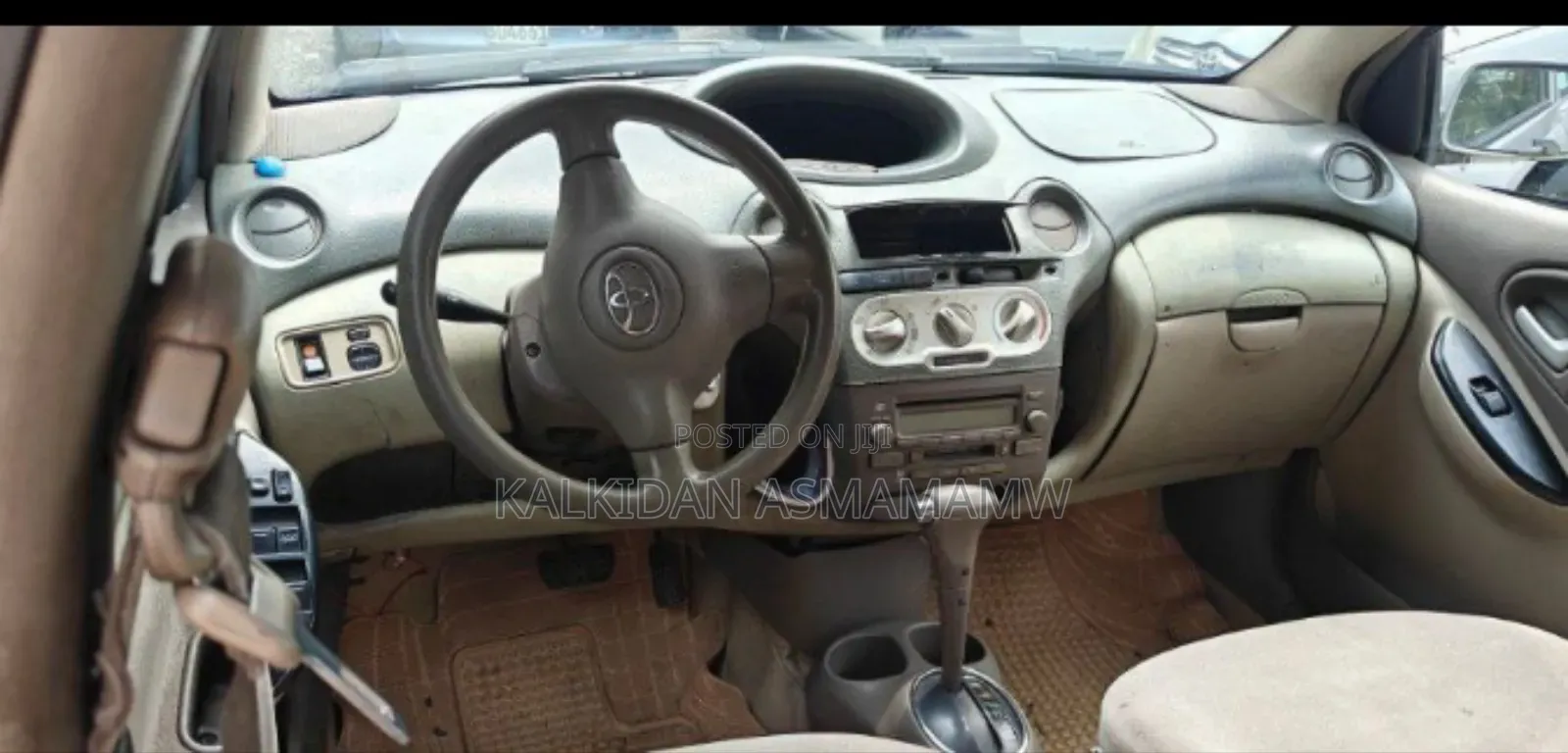 Toyota Platz 2005 Silver