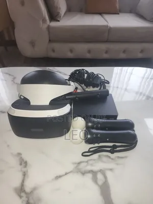 Photo - Virtual Reality Headset