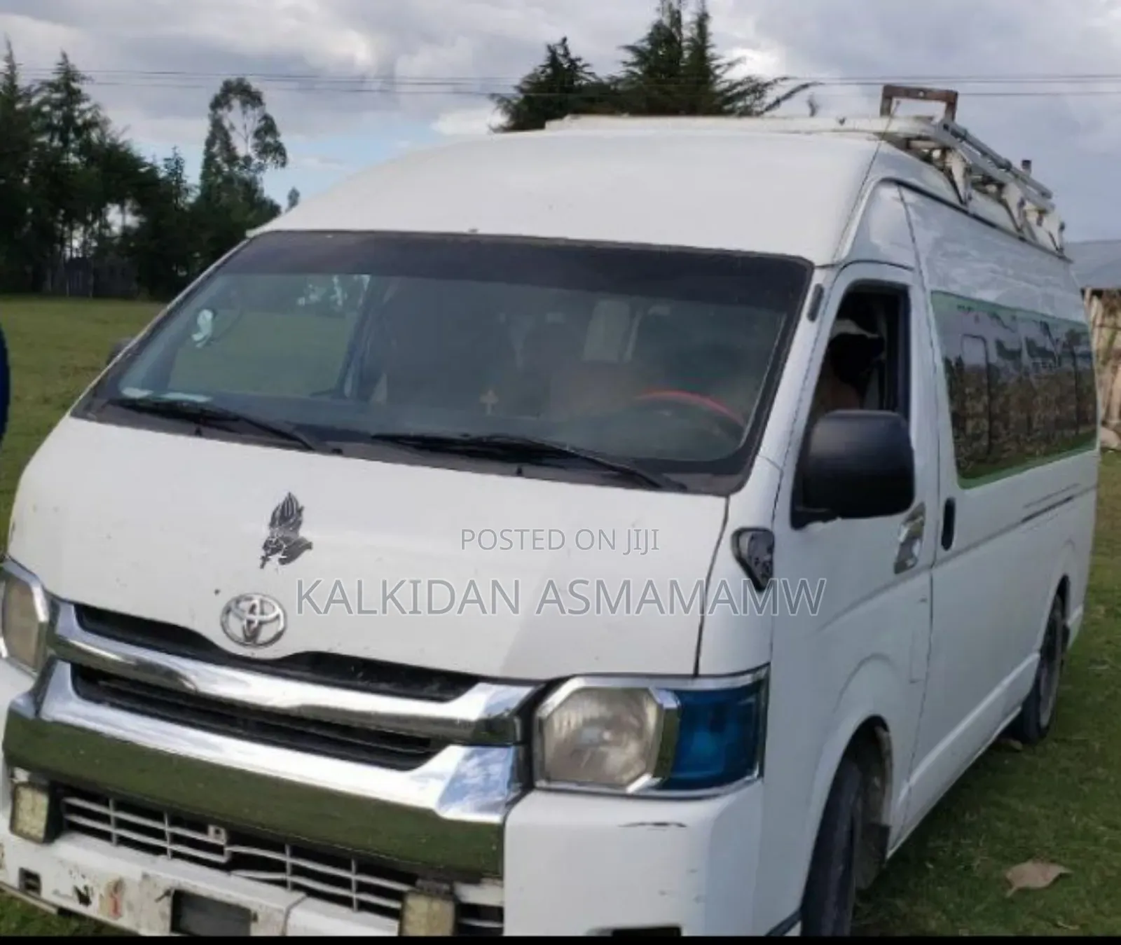 Toyota Grand HiAce 2015 White