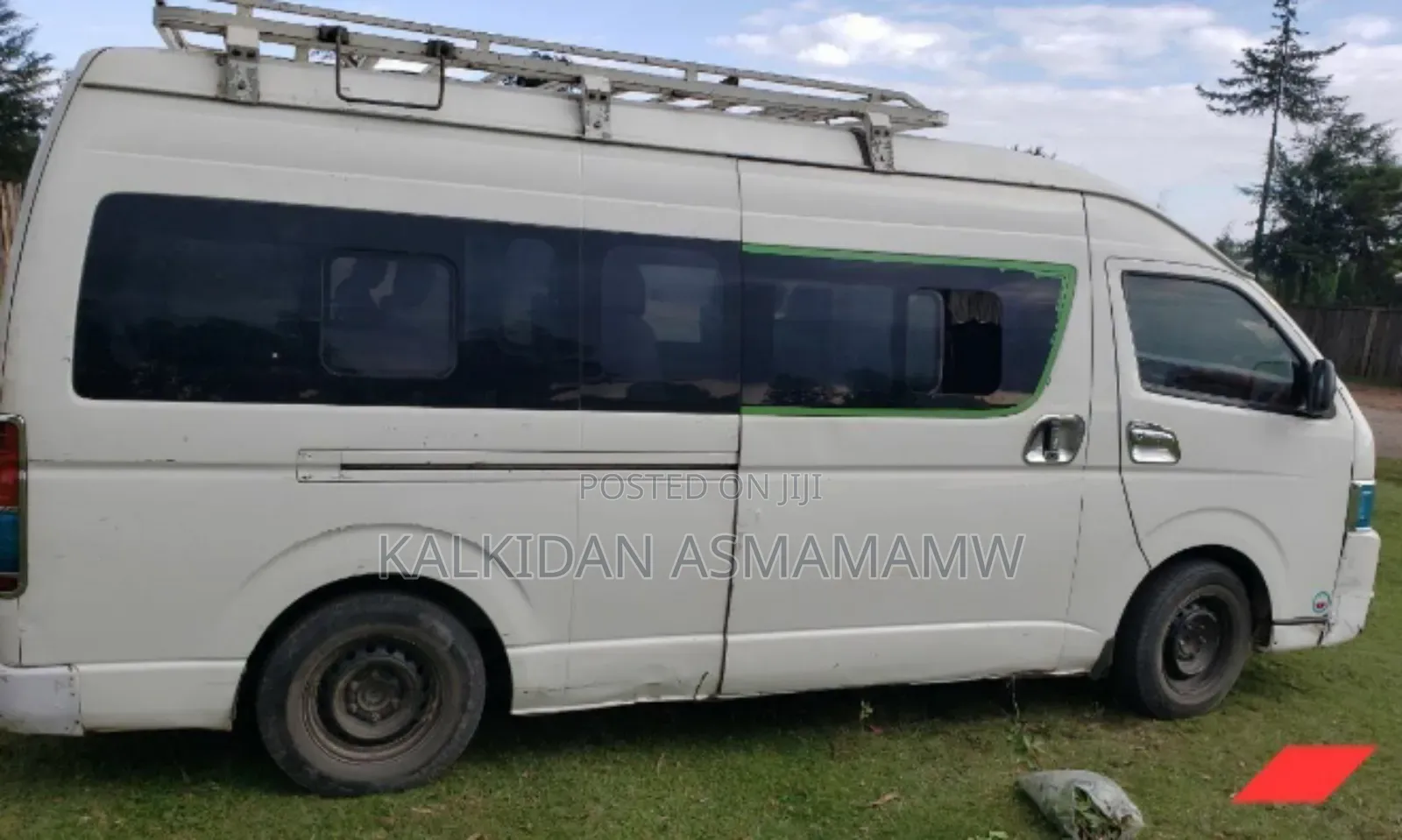 Toyota Grand HiAce 2015 White