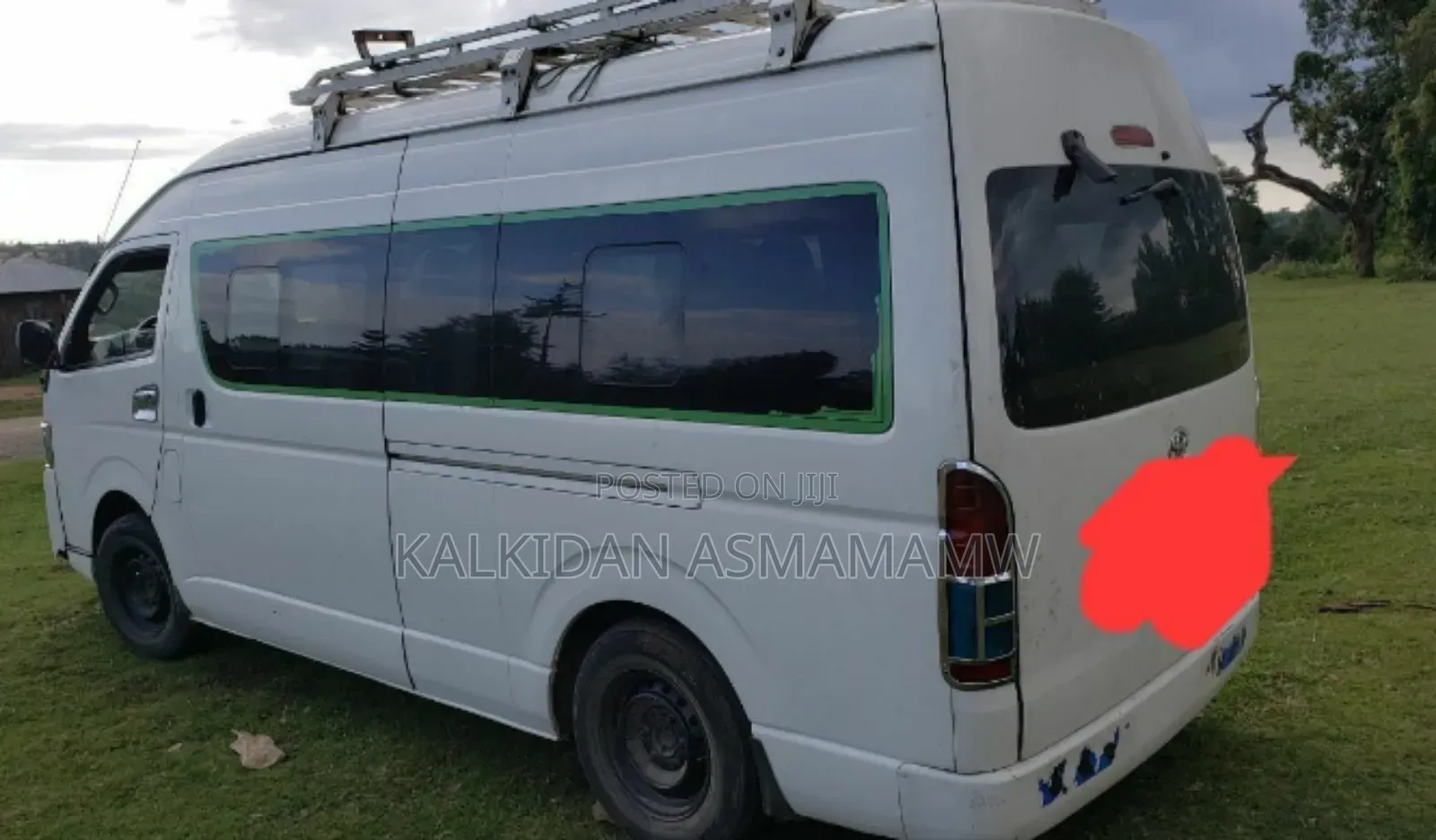 Toyota Grand HiAce 2015 White