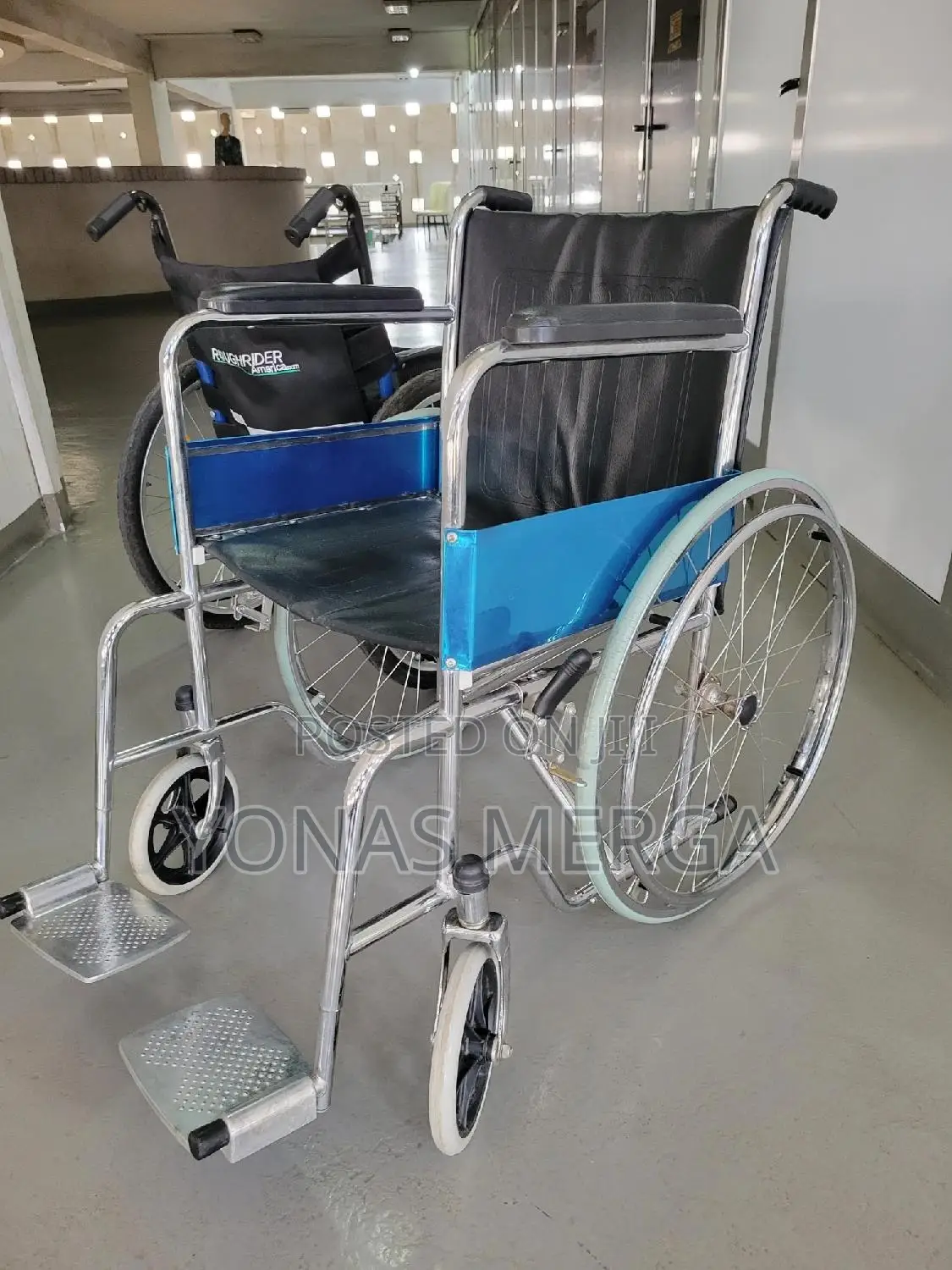 Wheelchair//Puncture-Proof Tires for Reliability Longevity
