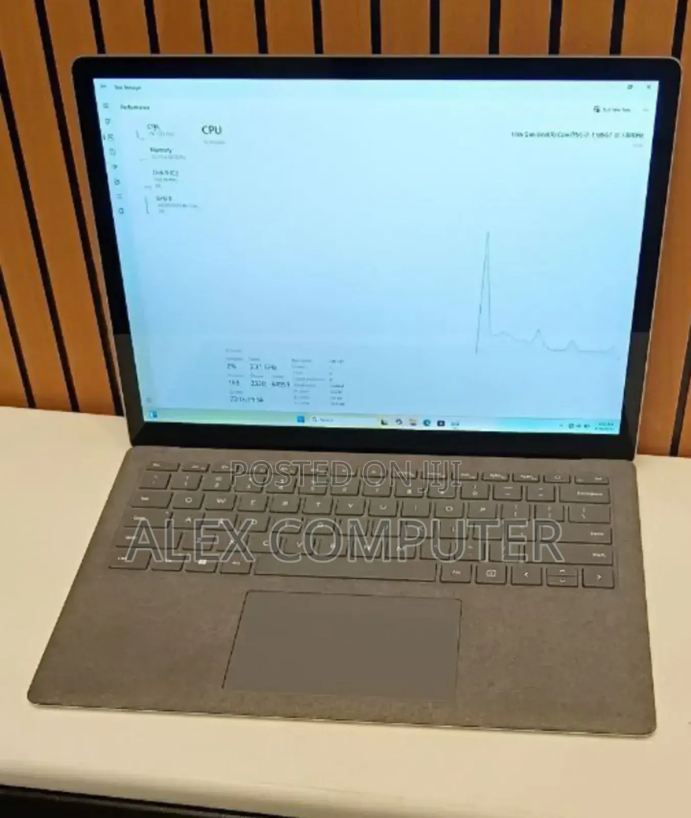 New Laptop Microsoft Surface Laptop 16GB Intel Core I7 SSD 512GB