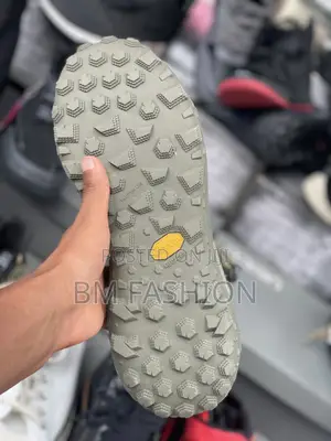 Under Armour Hovr Dawn Waterproof Hunting