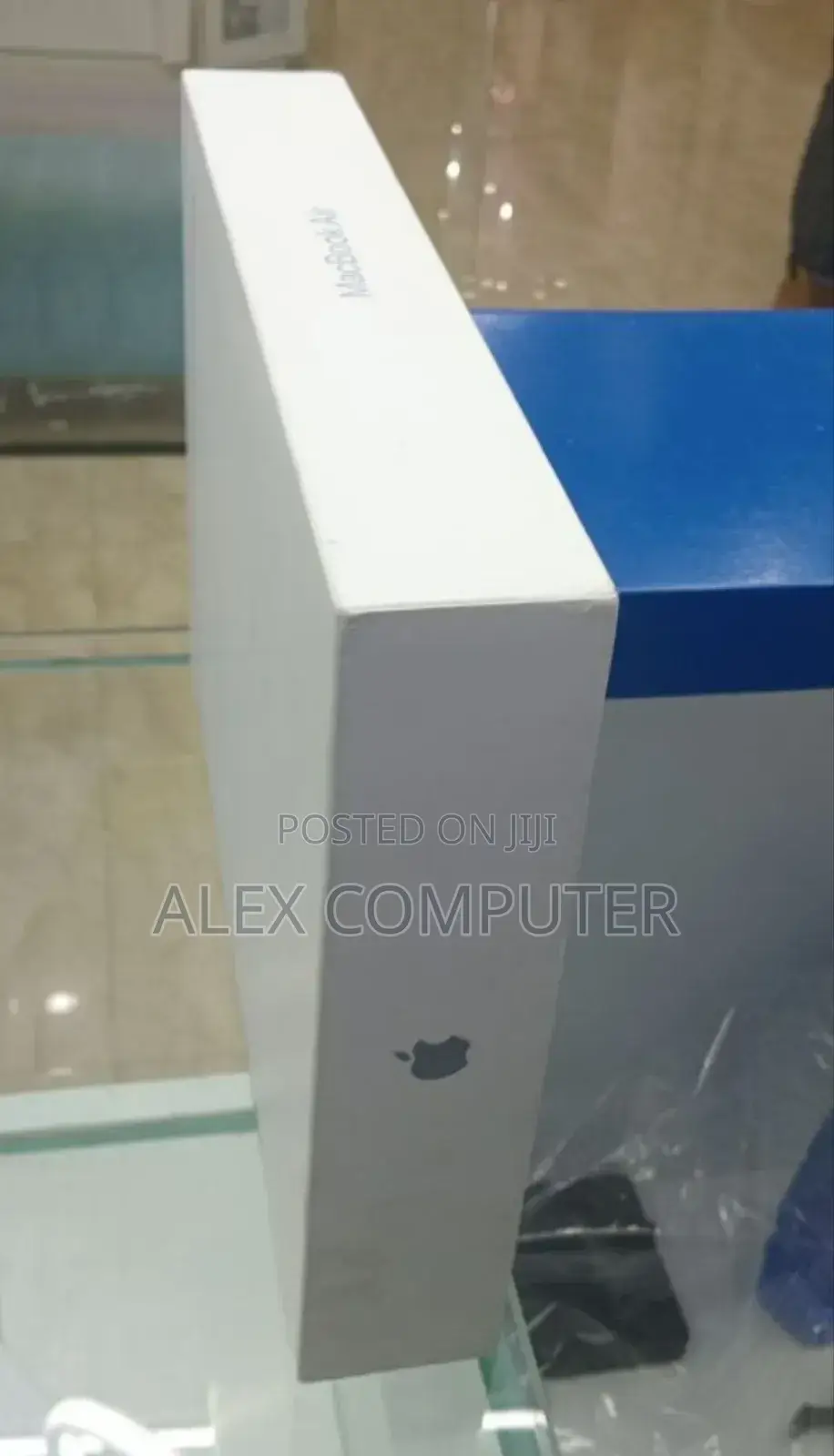 New Laptop Apple MacBook Air 2025 M4 13-Inch 16GB Apple M4 SSD 512GB