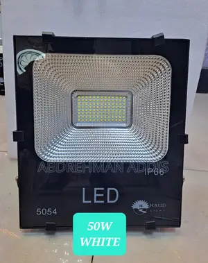ፓዉዛ 50w 100w 150w 200w Water Proof Light Pawza
