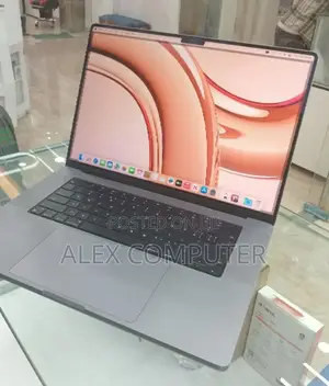 New Laptop Apple MacBook Pro M1 16GB Apple M1 Pro SSD 1T