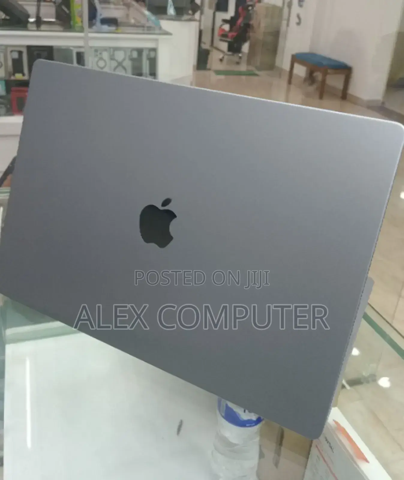 New Laptop Apple MacBook Pro M1 16GB Apple M1 Pro SSD 1T