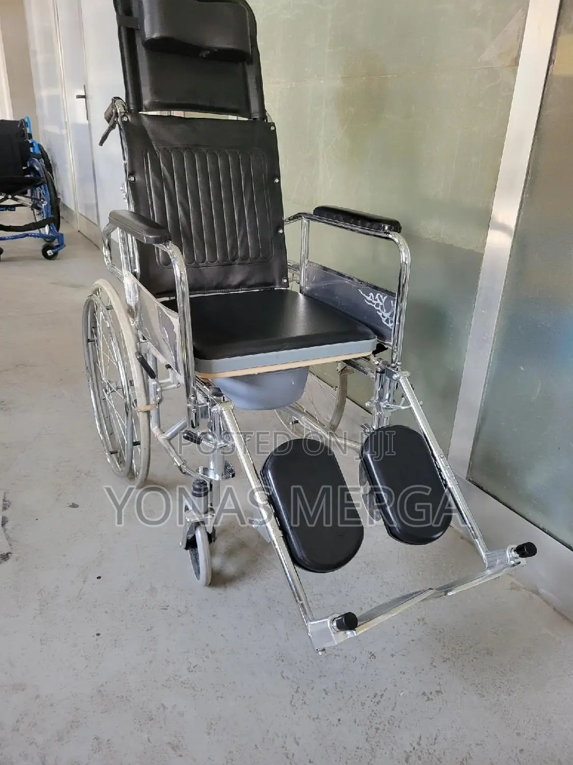 Toilet Wheelchairؤؤdurable Yet Lightweight Frame只吃wheelchair