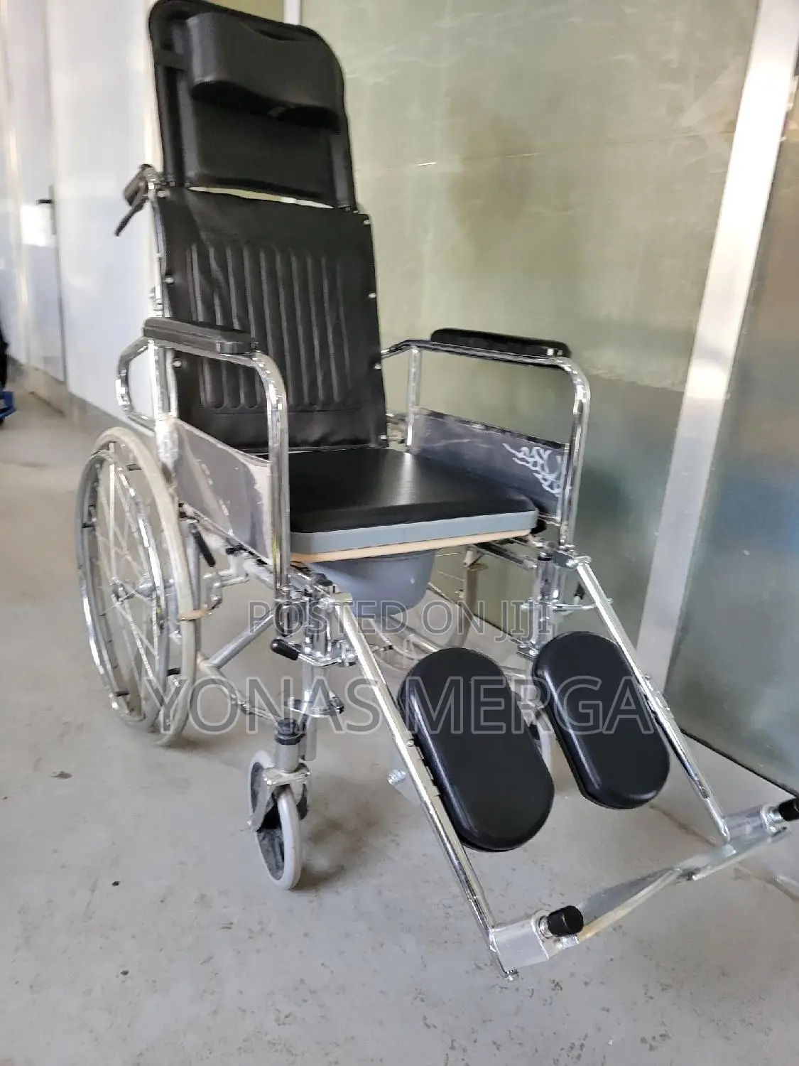 Multifunctional Wheelchairوووtoilet Wheelchair፩፩wheelchair