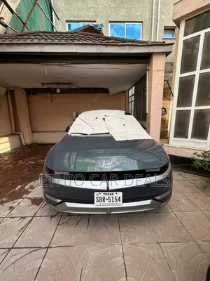 Photo - New Hyundai Ioniq 5 2023 Gray