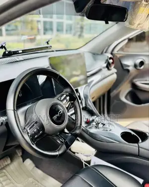 BYD E2 43 kWh 94 hp FWD 2025 Gray