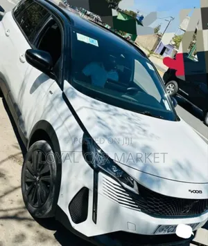 Photo - Peugeot 5008 2022 White