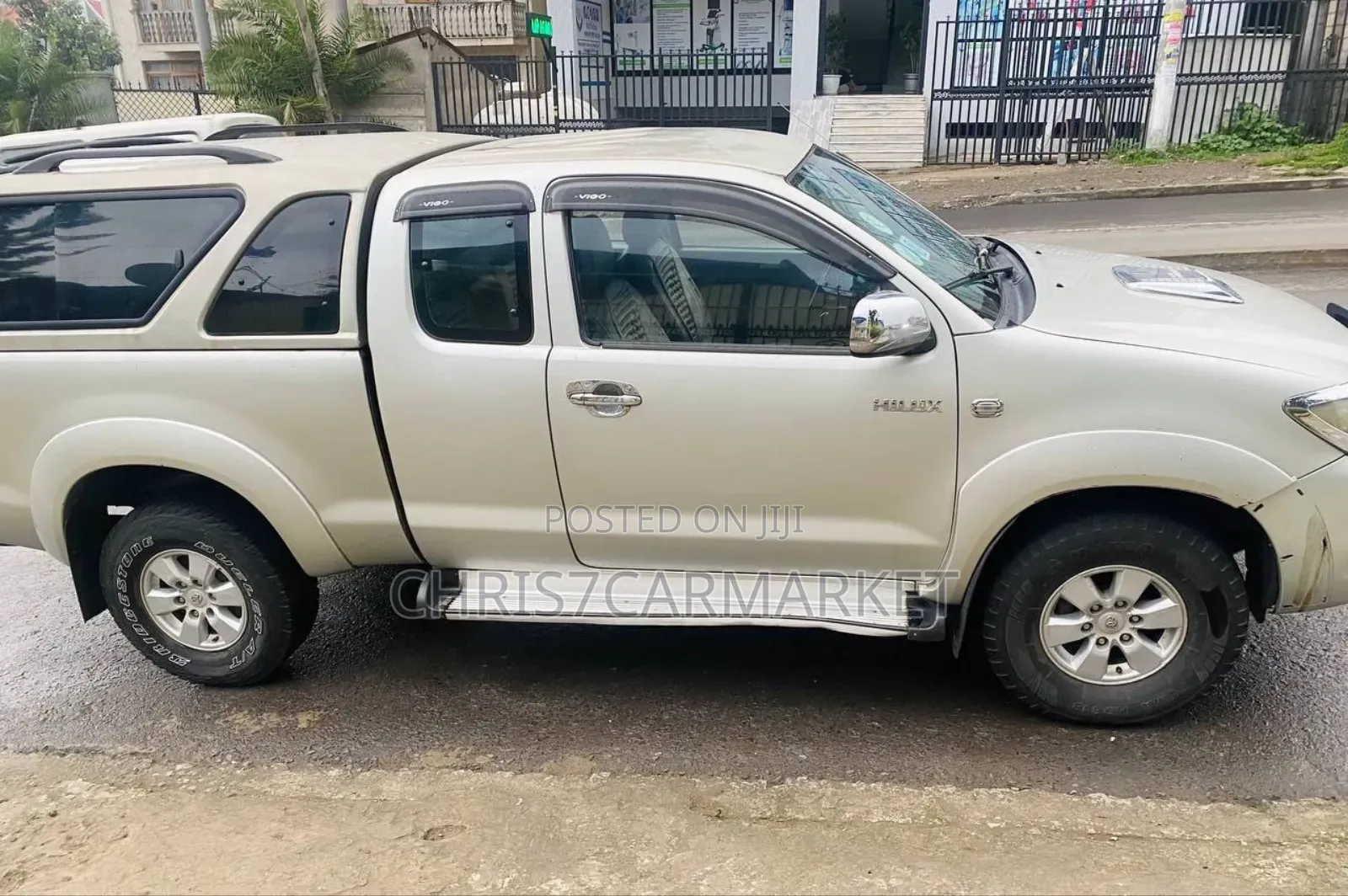Toyota Hilux 2.5 D-4D SRX 2011 Silver