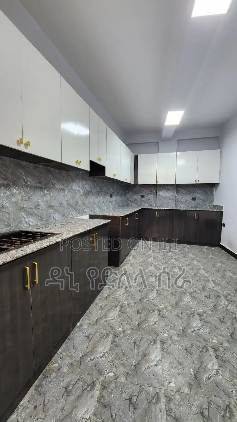 Furnished 8bdrm House in አዲስ አበባ, Bole for sale