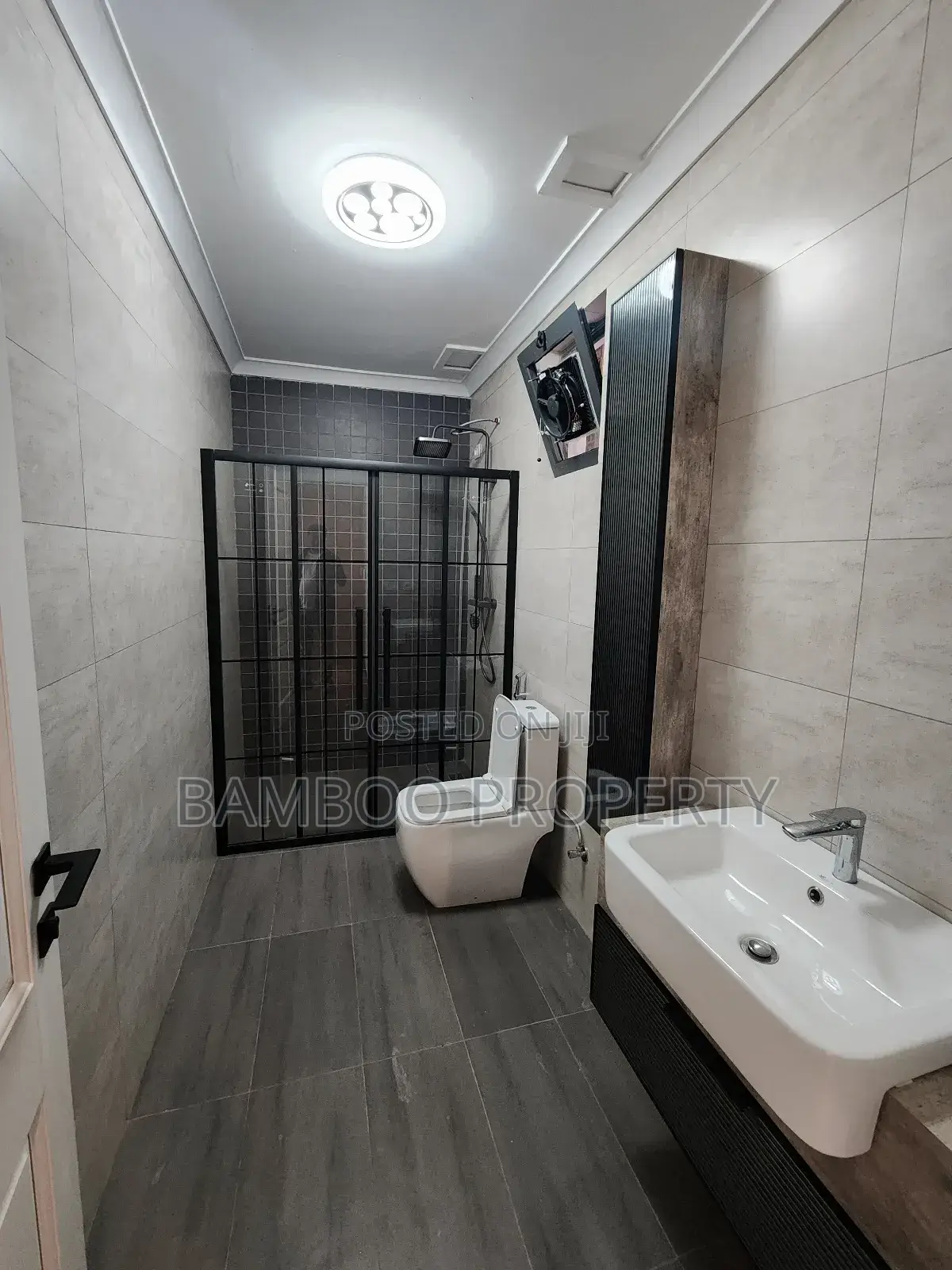 Furnished 3bdrm Apartment in Bole for sale