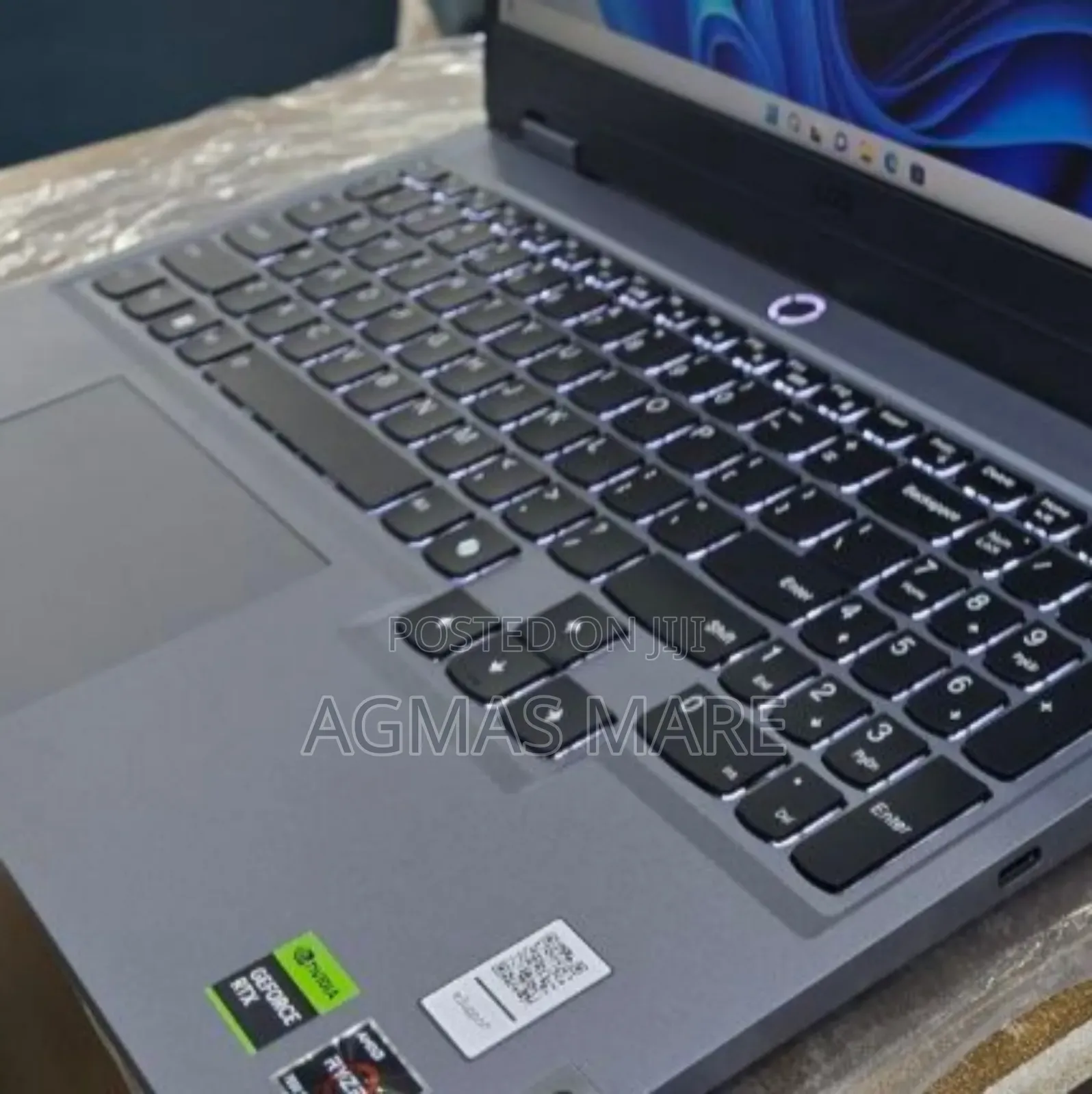 New Laptop Lenovo LOQ 15IRH8 24GB AMD Ryzen 5 SSD 512GB