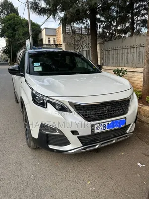 Photo - Peugeot 3008 2021 White