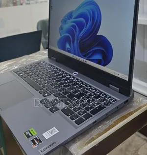 New Laptop Lenovo LOQ 15IRH8 16GB AMD Ryzen 5 SSD 512GB