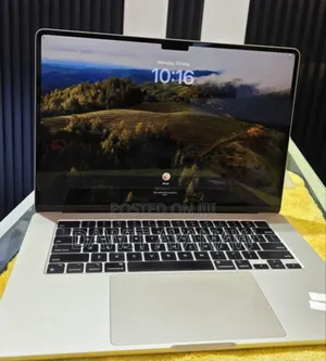 New Laptop Apple MacBook Air 2024 M3 13-Inch 16GB Apple M3 SSD 512GB