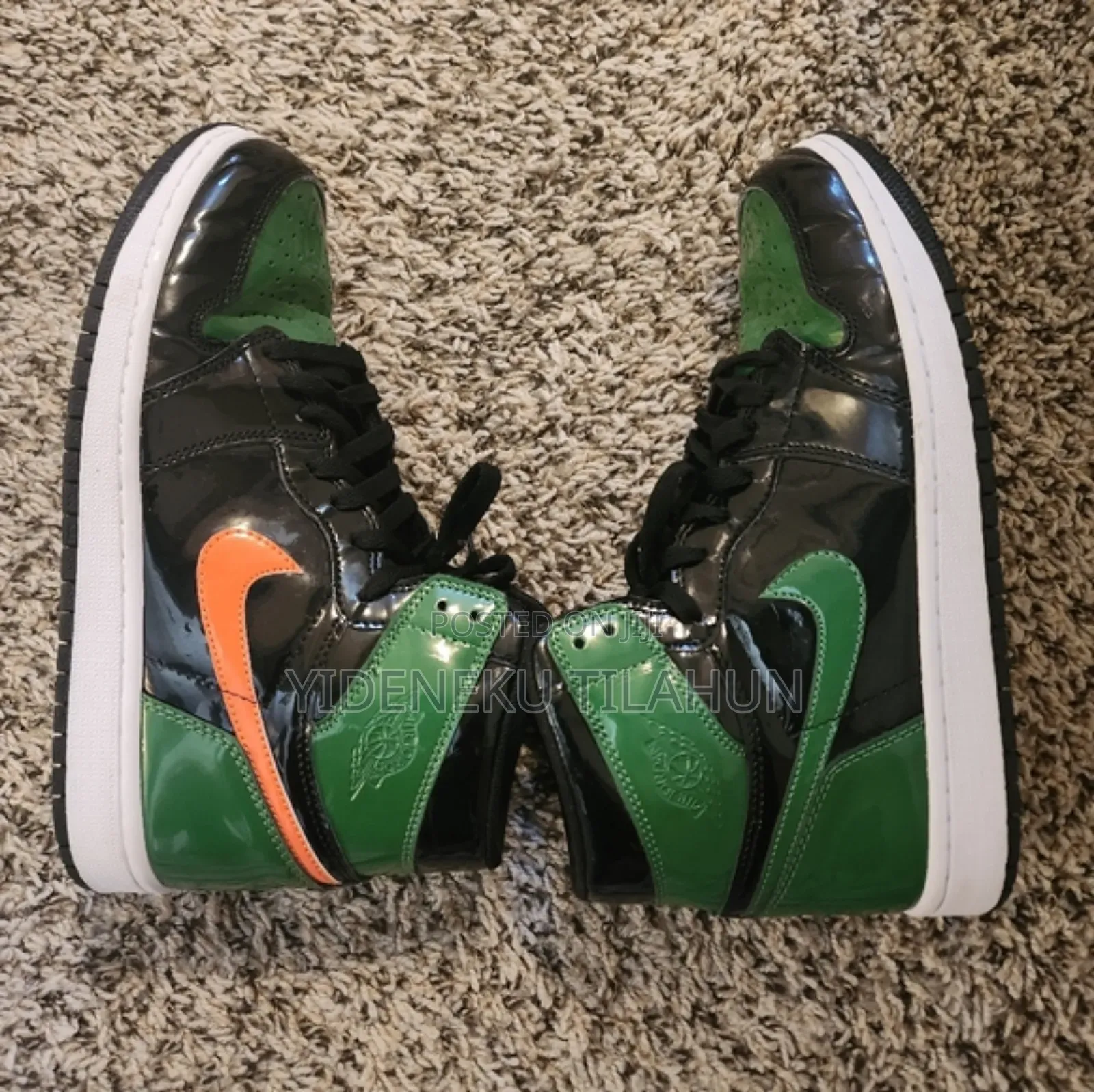 Air Jordan 1 Black and Green Retro High Og