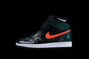 Air Jordan 1 Black and Green Retro High Og