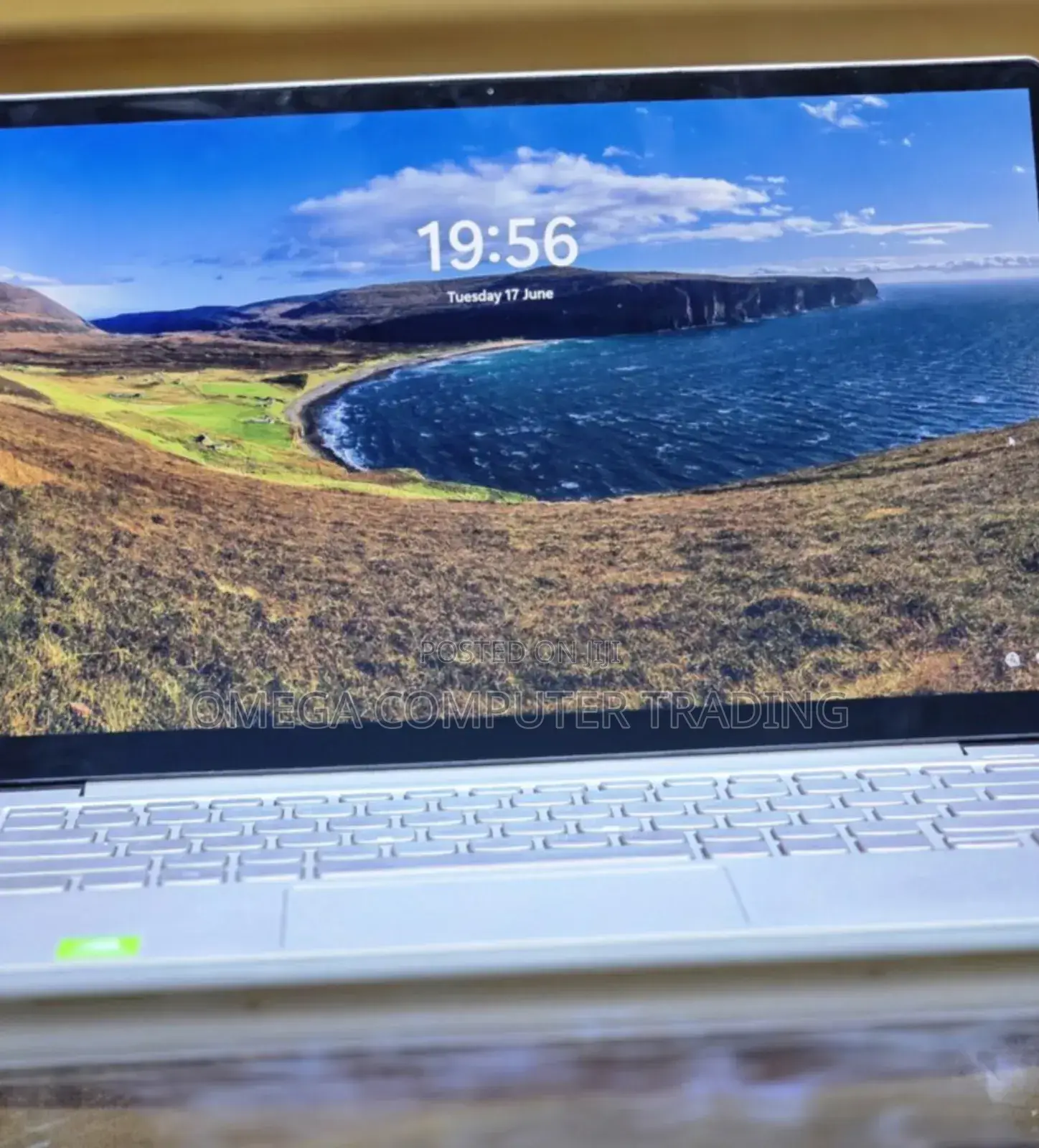 New Laptop Lenovo Yoga C740 8GB Intel Core i5 SSD 512GB