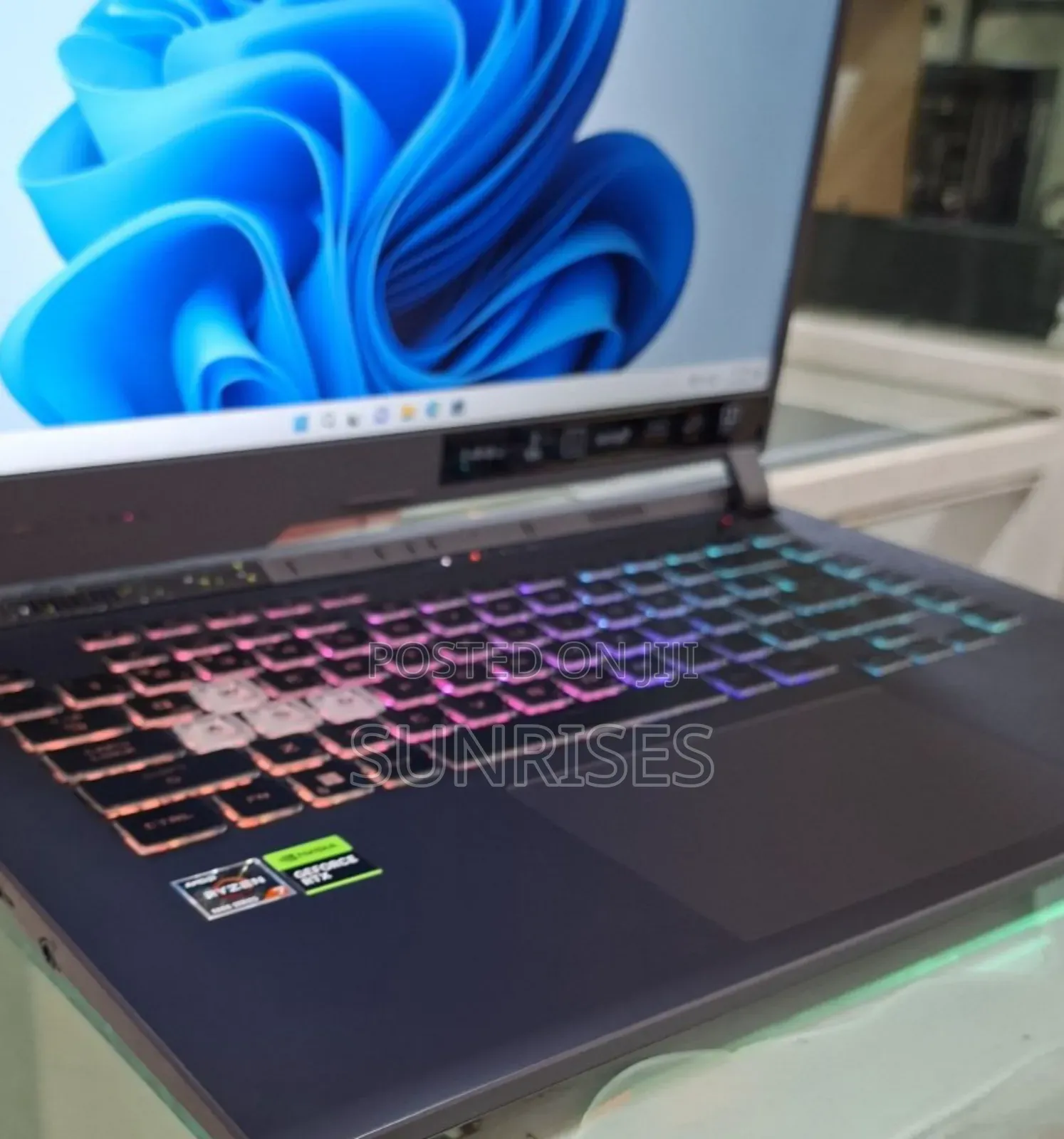 New Laptop Asus ROG Strix G15 16GB AMD Ryzen 7 SSD 512GB