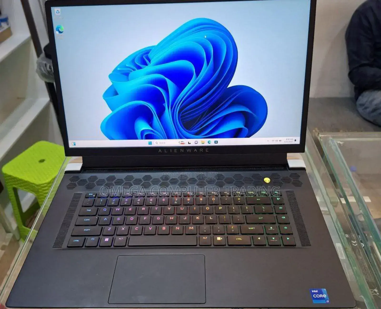 New Laptop Alienware M17x R2 32GB Intel Core i7 SSD 1T