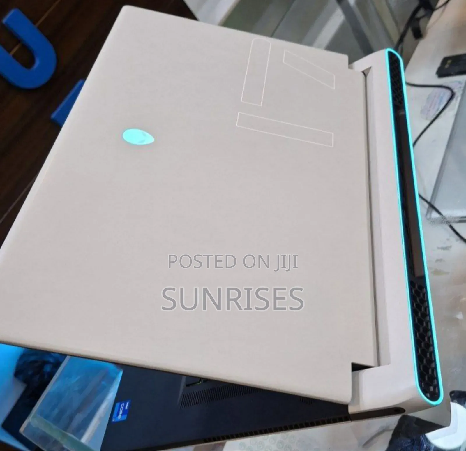 New Laptop Alienware M17x R2 32GB Intel Core I7 SSD 1T