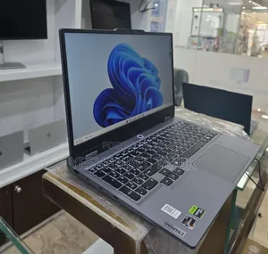 New Laptop Lenovo LOQ 15ARP9 24GB AMD Ryzen 5 SSD 512GB