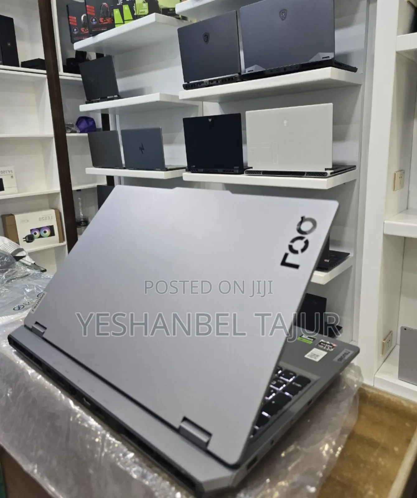 New Laptop Lenovo LOQ 15ARP9 24GB AMD Ryzen 5 SSD 512GB