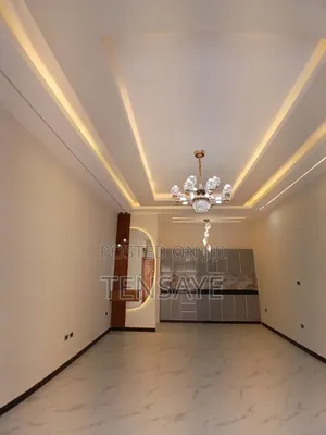 5bdrm House in Yeka for sale