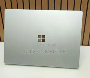 New Laptop Microsoft Surface Laptop 16GB Intel Core I7 SSD 512GB