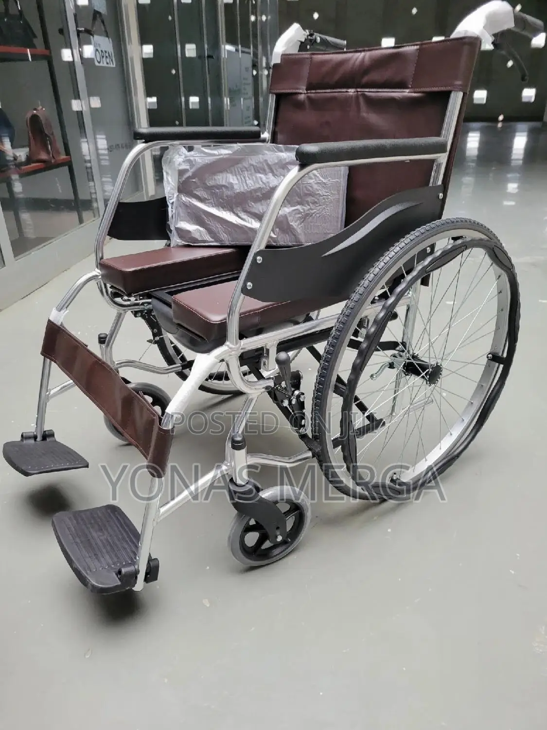 Toileting Wheelchair脂皺wheelchair( Wheelchair) Wheelchair