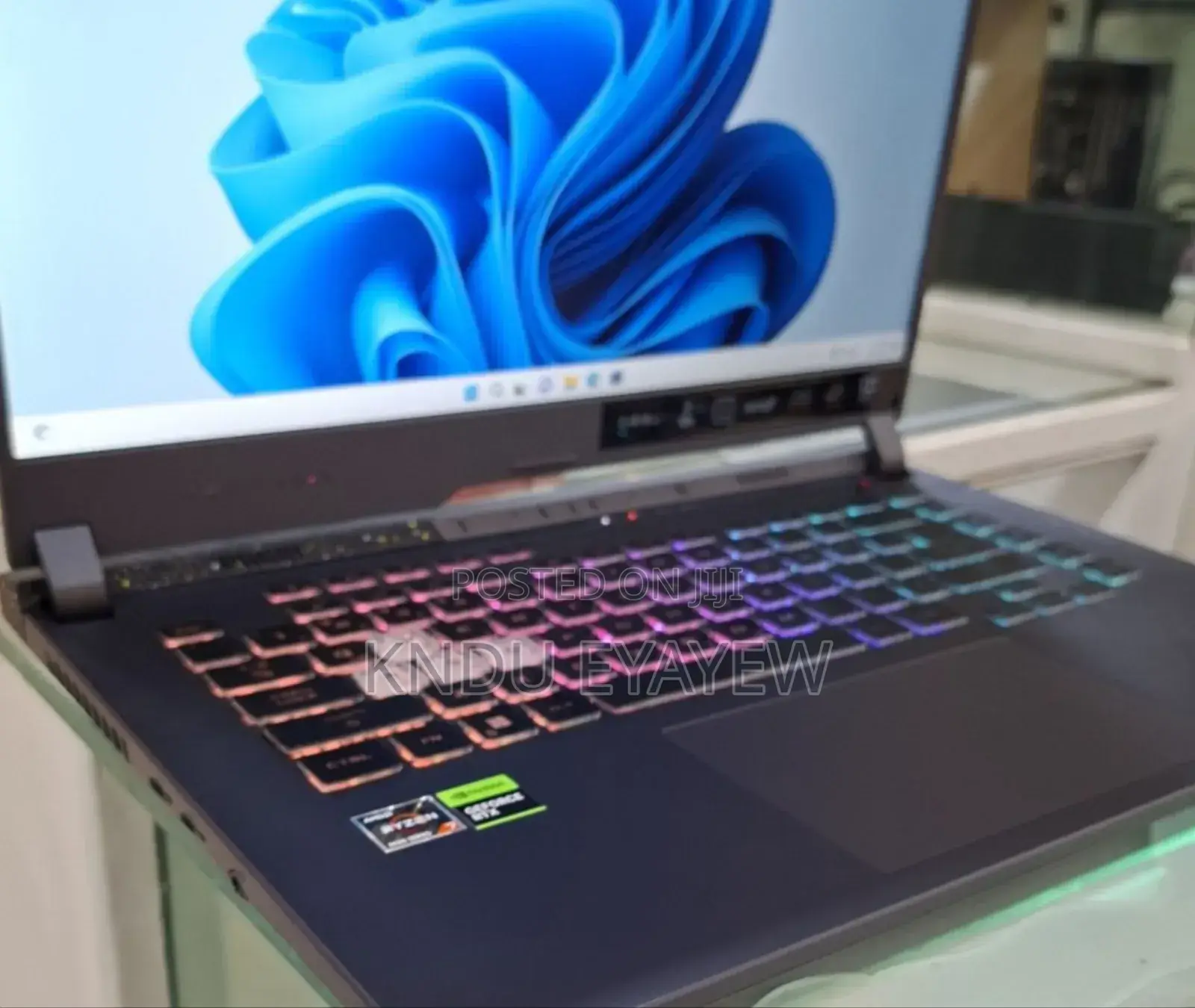 New Laptop Asus ROG Strix G15 16GB AMD Ryzen 7 SSD 1T