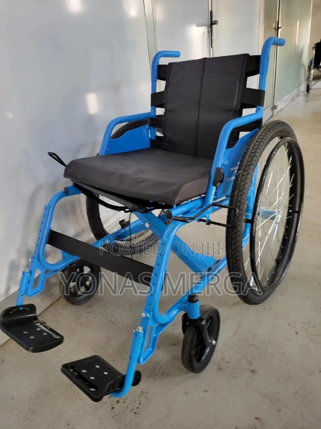 Wheelchair/Wheelchair=Better When the Road Surface Is Uneven