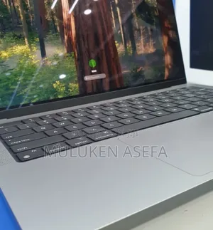 New Laptop Apple MacBook Pro M1 32GB Apple M1 Pro SSD 2T