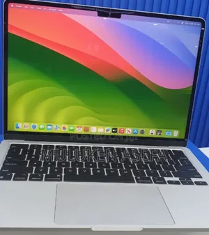 Photo - New Laptop Apple MacBook Air 2024 M3 13-Inch 16GB Apple M3 SSD 512GB