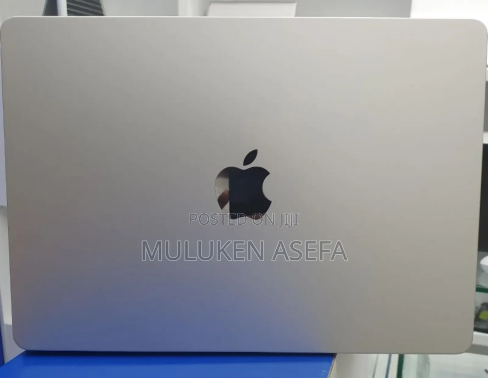 New Laptop Apple MacBook Air 2024 M3 13-Inch 16GB Apple M3 SSD 512GB