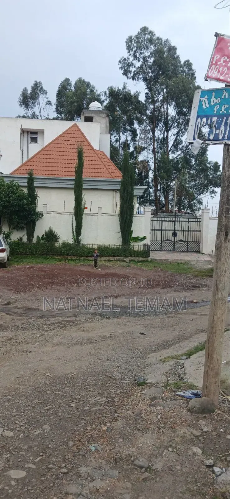 Furnished 2bdrm House in አያት, Yeka for sale