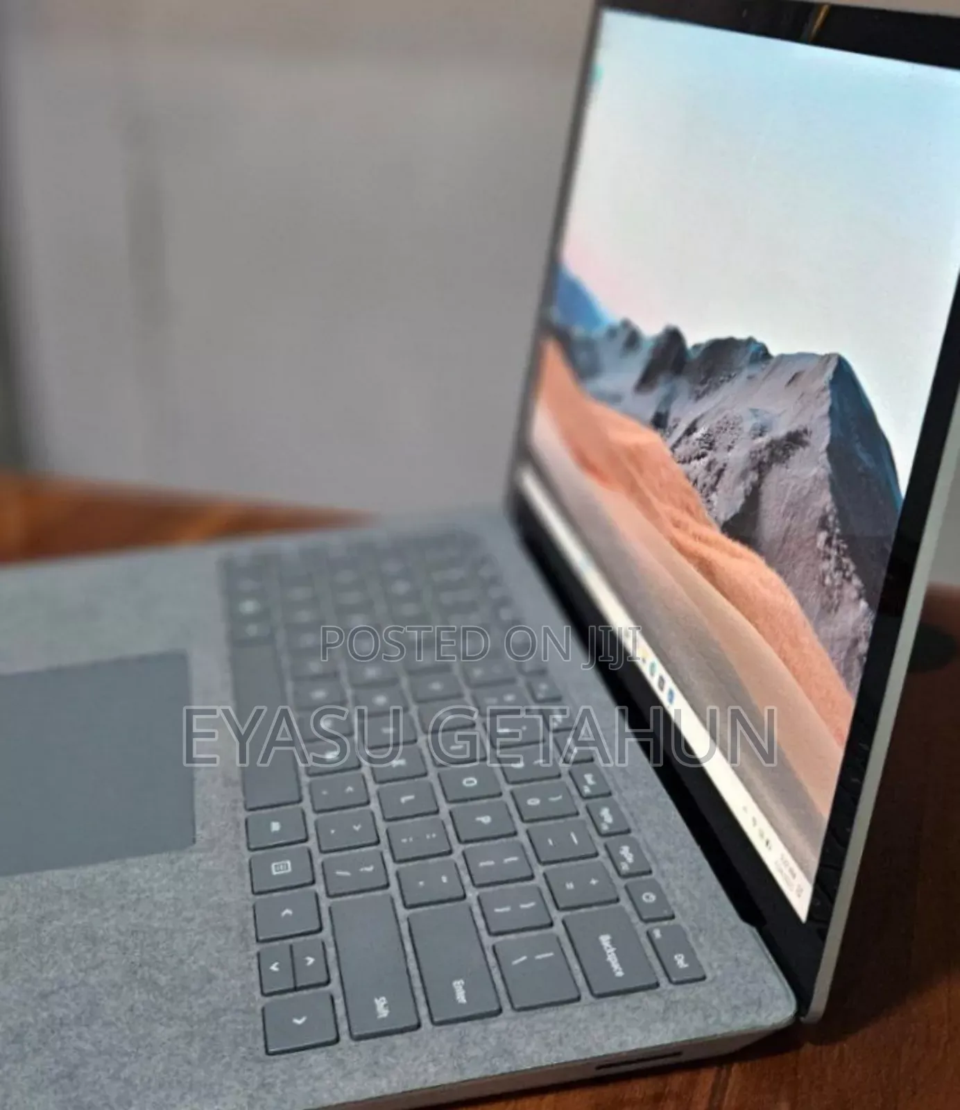 New Laptop Microsoft Surface 16GB Intel Core I7 SSD 512GB
