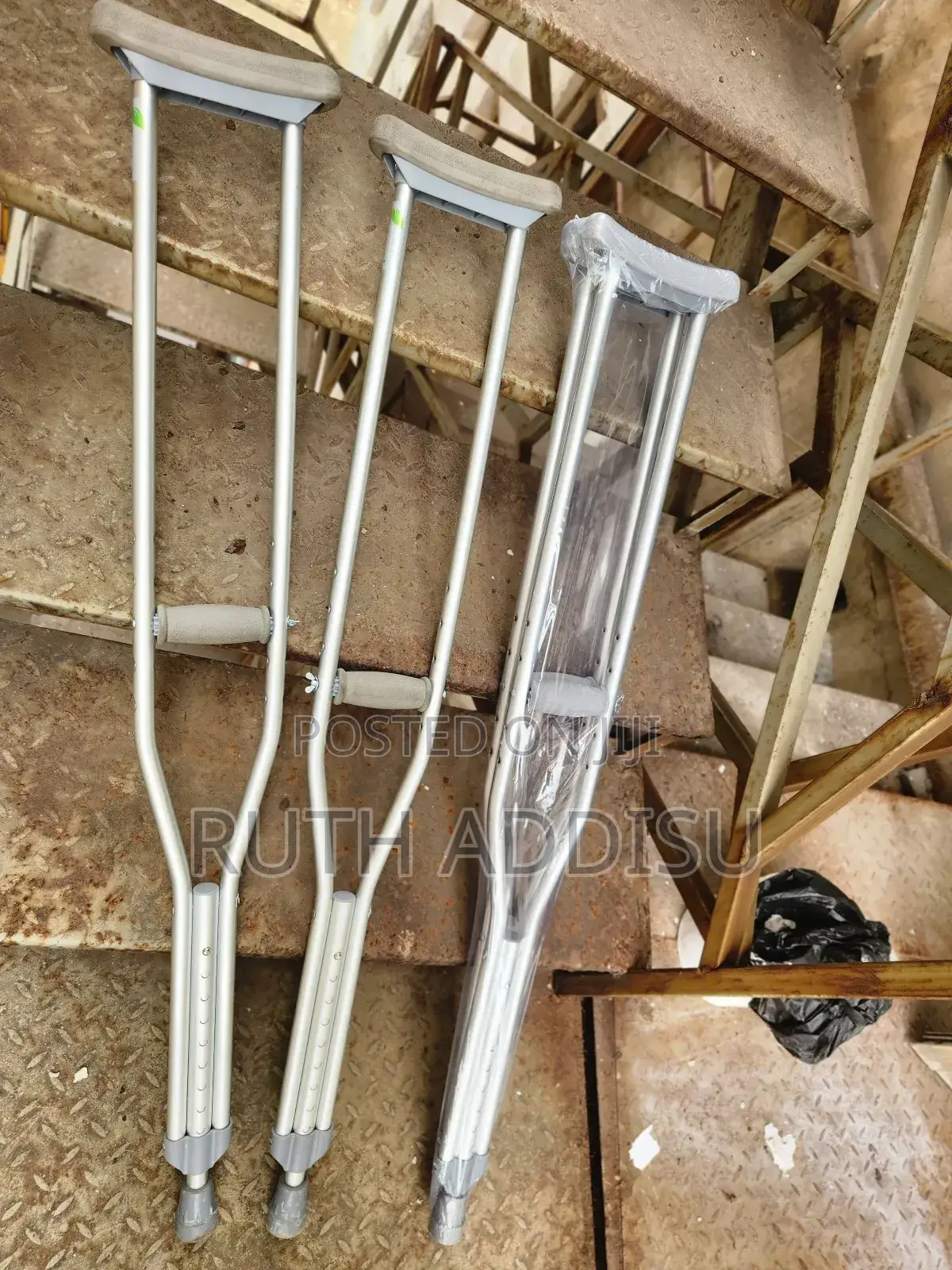 Crutches长癲癇crutches袸了medical Axillary Crutches盎蔽crutches