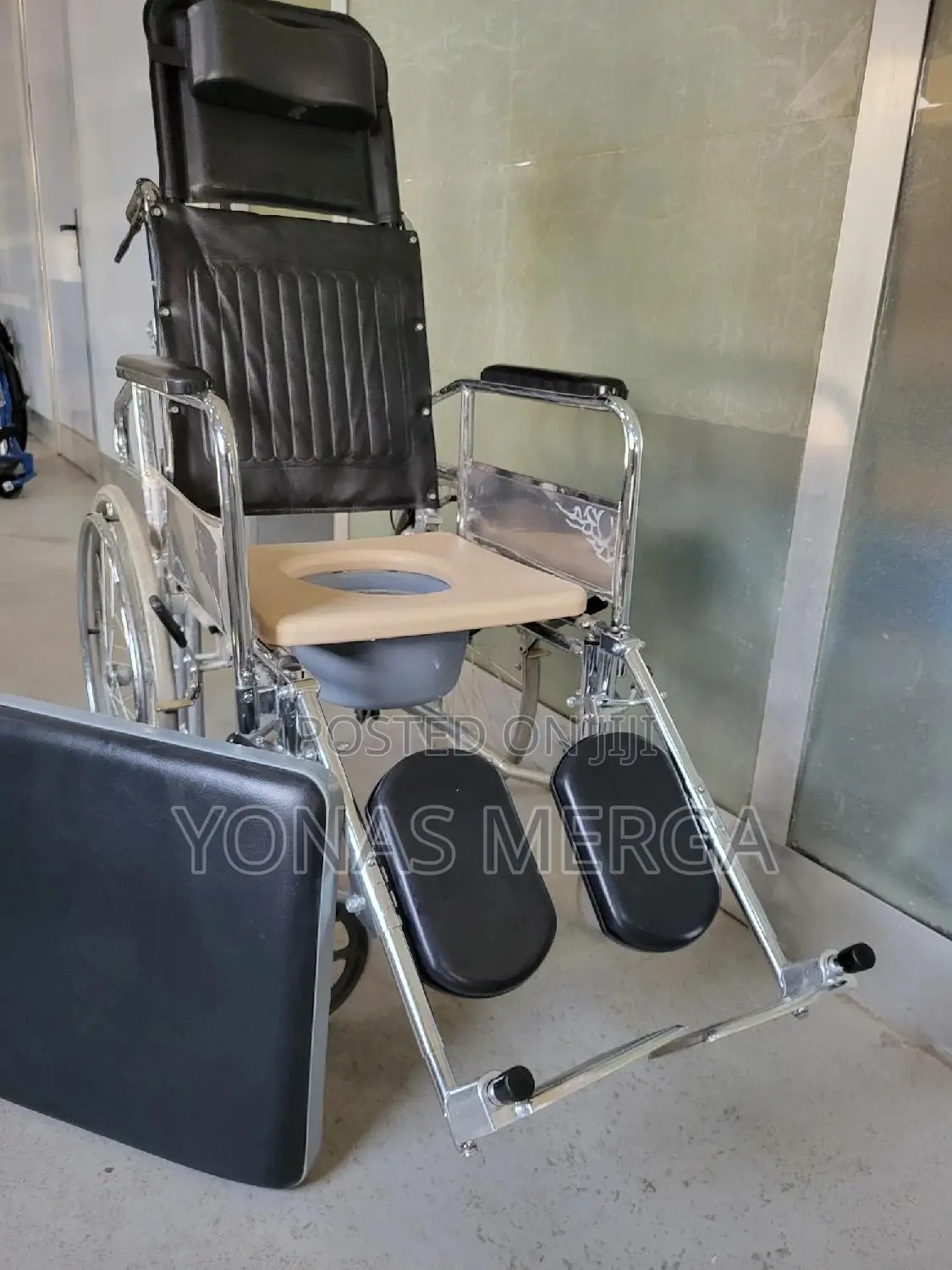 Elevating Footrest Wheelchair顛塔toilet Wheelchairةةwheelchair
