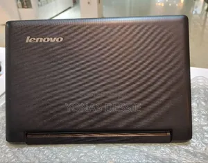Photo - Lenovo ideapad 16 GB Black