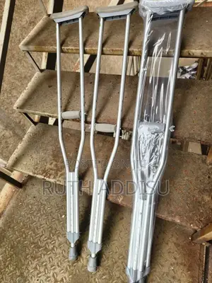 Photo - Crutches鴦啊crutches眉毛crutches𣋡你crutches管制crutches