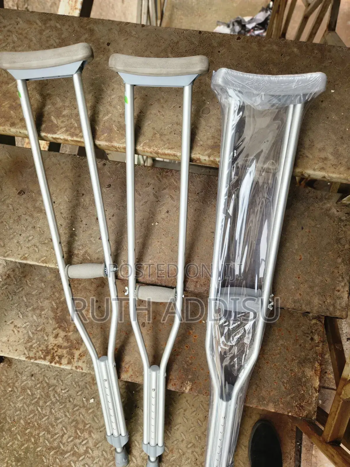 Crtches埤我axillary Bilateral Crutches腕帶crutches吞食crutches