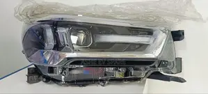 Toyota Invisible Head Lamp (የፊት ማብራት )