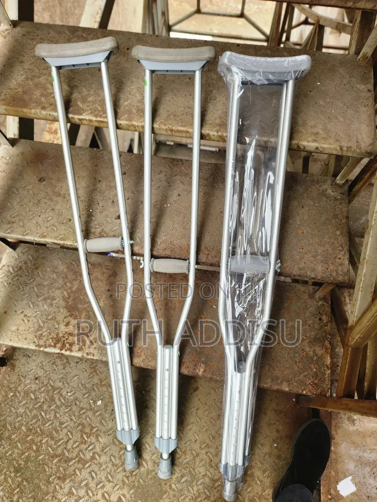 Crutches重要axillary Crutches朱槿crutches報道crutches牌子crutches